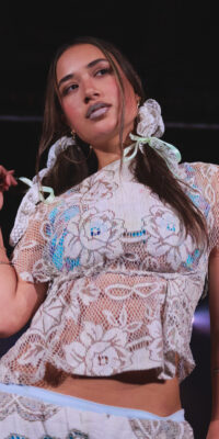ON CUE - RUNWAY